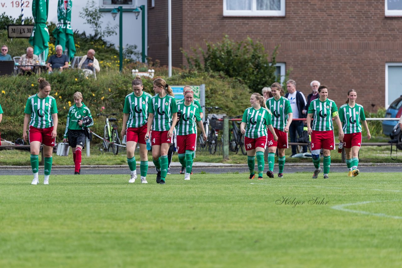 Bild 220 - F SV Boostedt - SV Fortuna St. Juergen : Ergebnis: 2:1